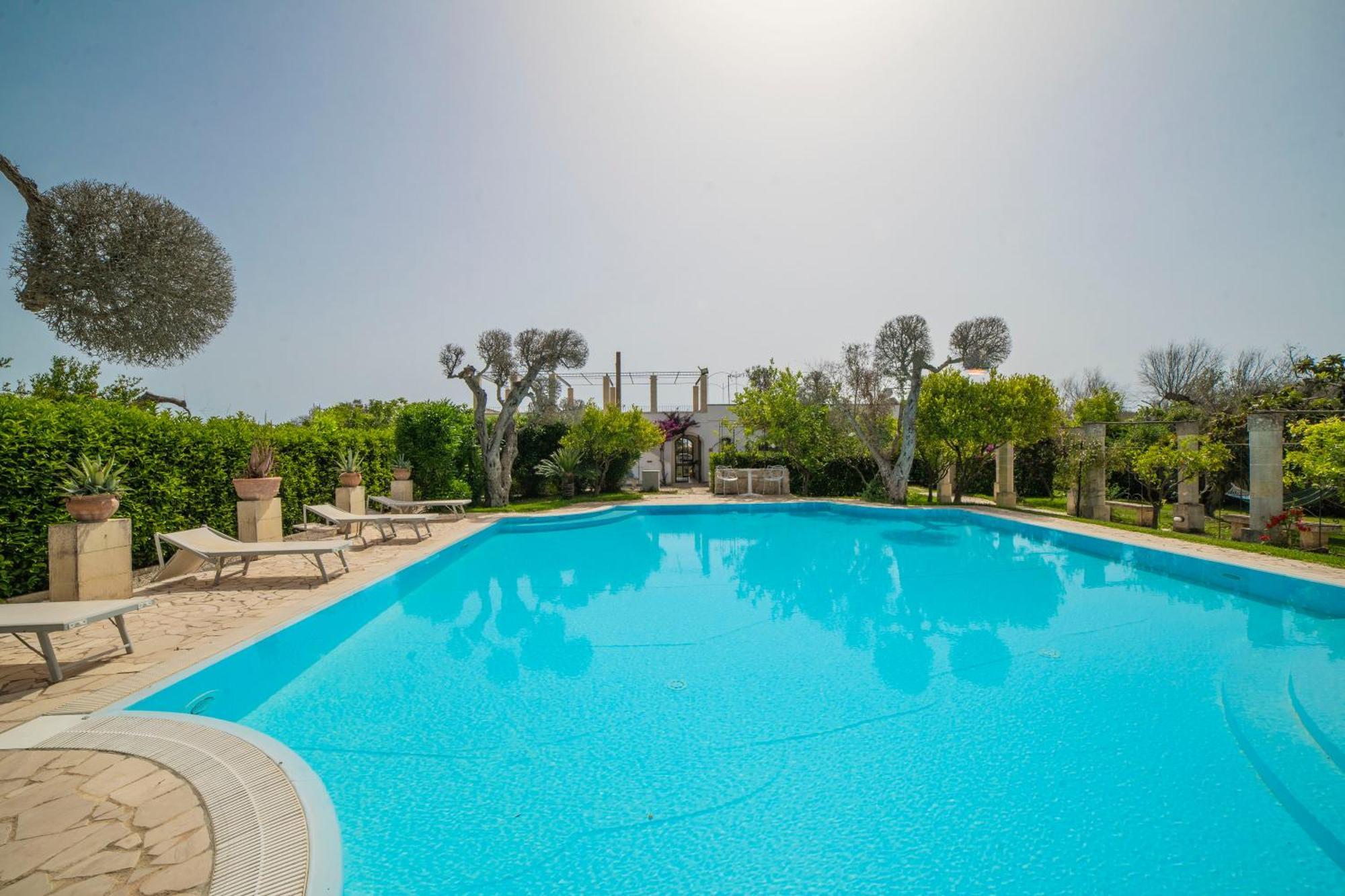 Villa Lisa Garden And Pool - Happy Rentals Мелендуньо Экстерьер фото
